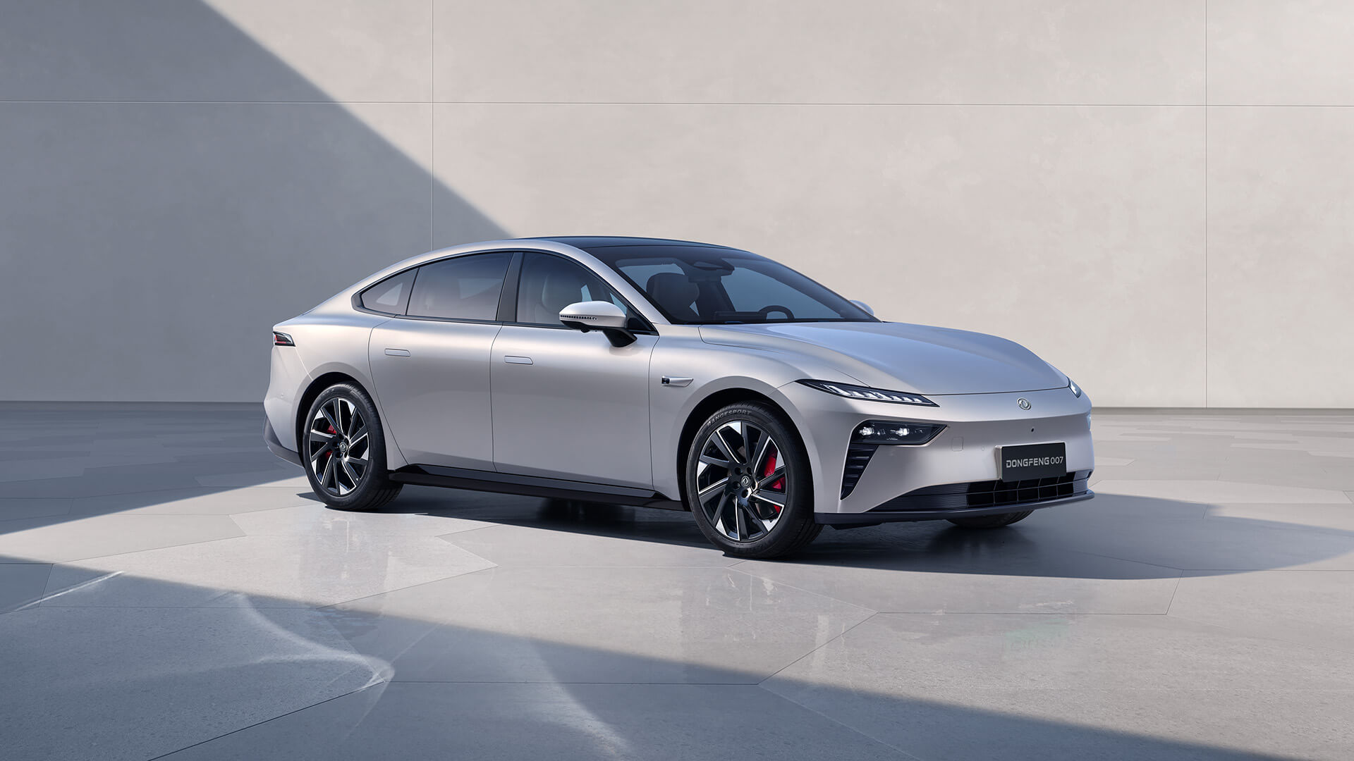 Dongfeng 007 — Design